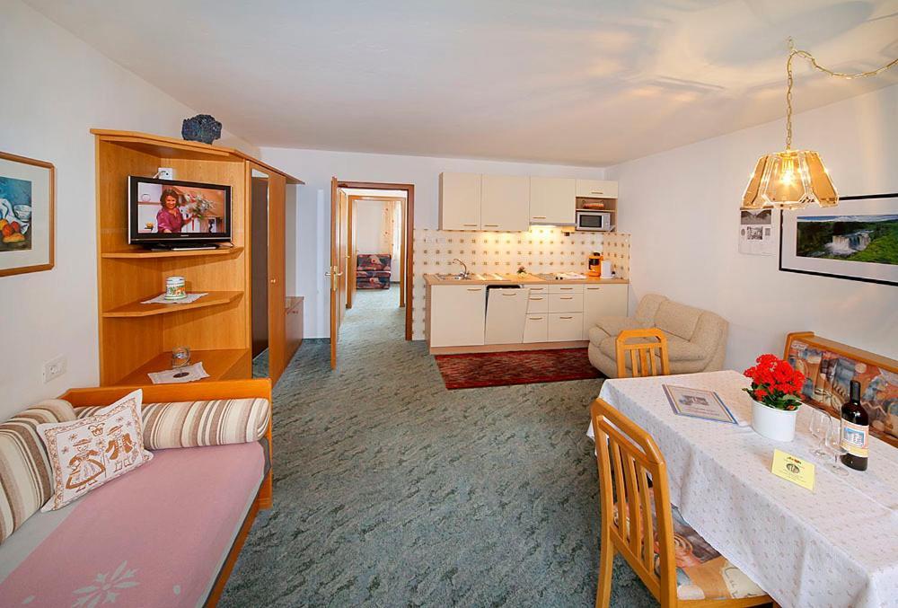 Pension Villa Claudia Augusta Резія Номер фото